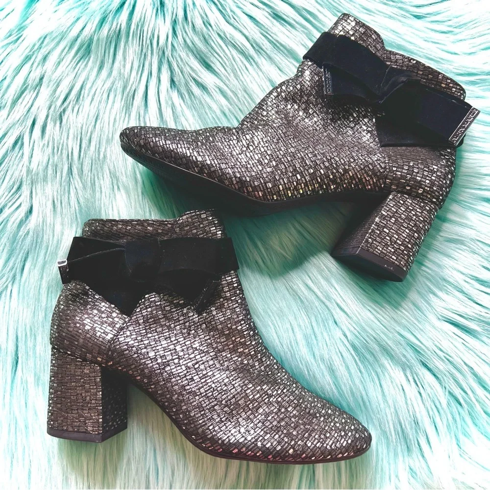 Alex Marie Metallic LEATHER Ankle Booties Black Silver Bow Block Heel Size 5.5